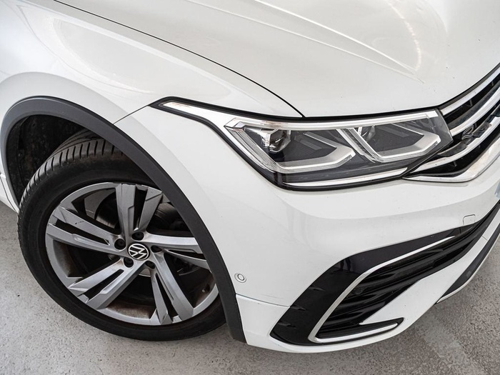 Renting Volkswagen Tiguan R-Line 2.0 TDI 4Motion 110 kW (150 CV) DSG Ocasión