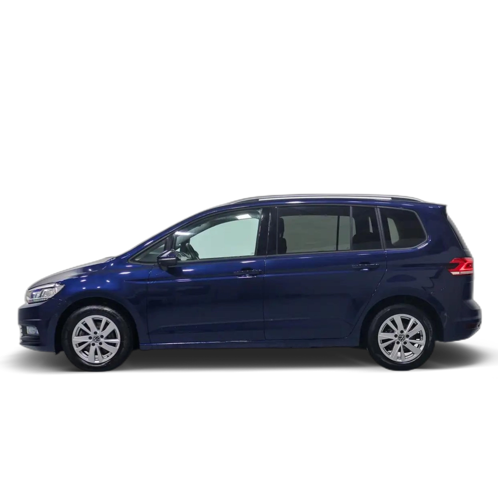 Renting Volkswagen Touran 2.0TDI Advance 90kW Azul 4