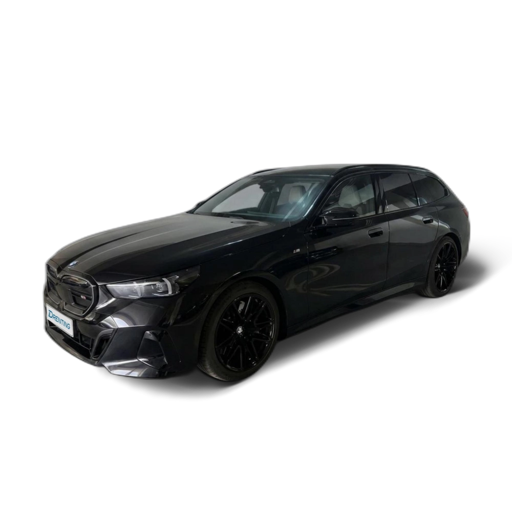Renting BMW M M5 Touring 535 kW (727 CV) 3 1