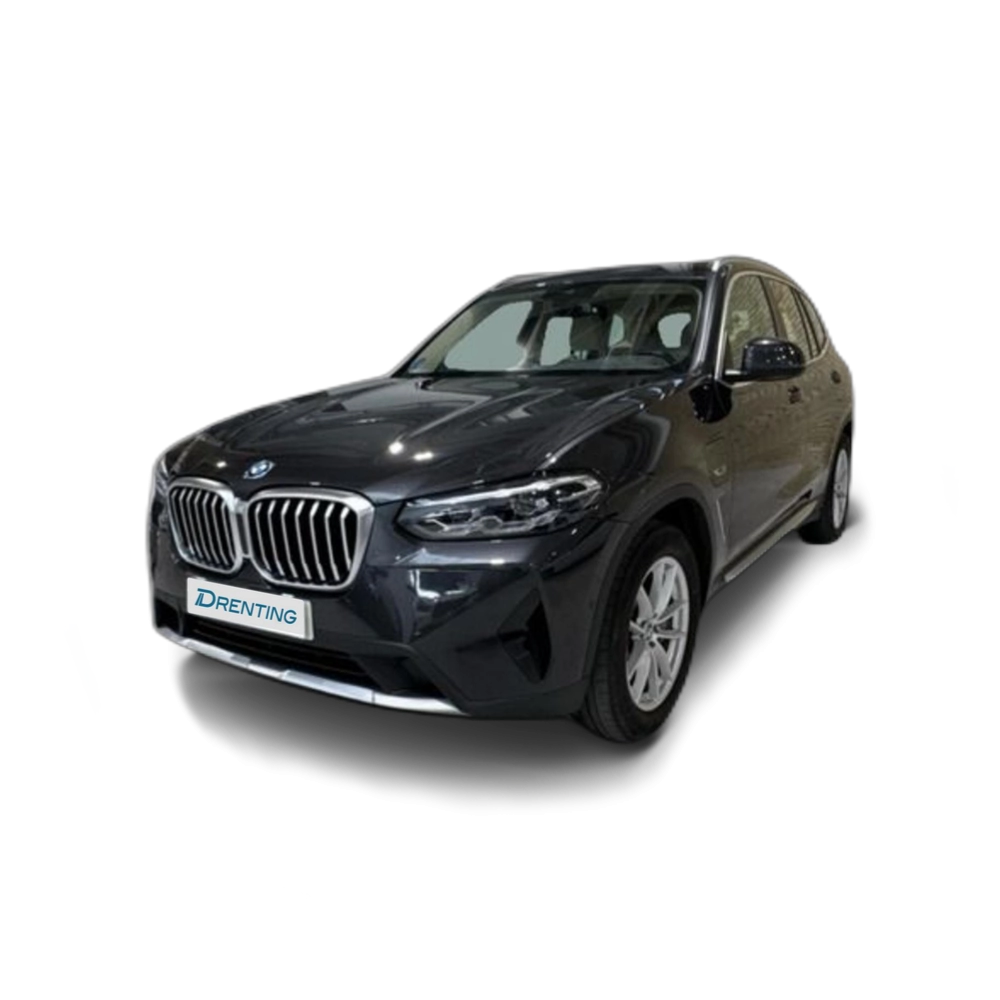 Renting BMW X3 xDrive30e xLine 215 kW (292 CV) 2 2
