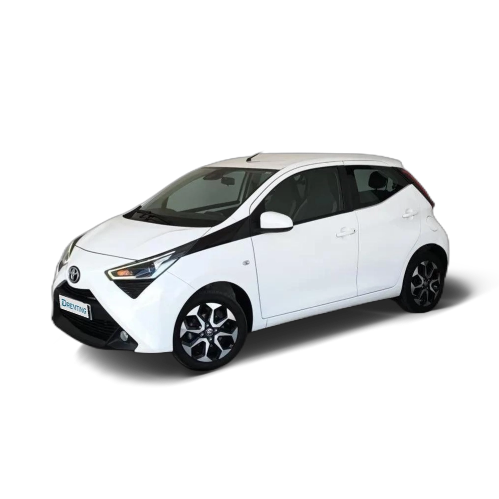 Renting TOYOTA Aygo 70 x-play 1