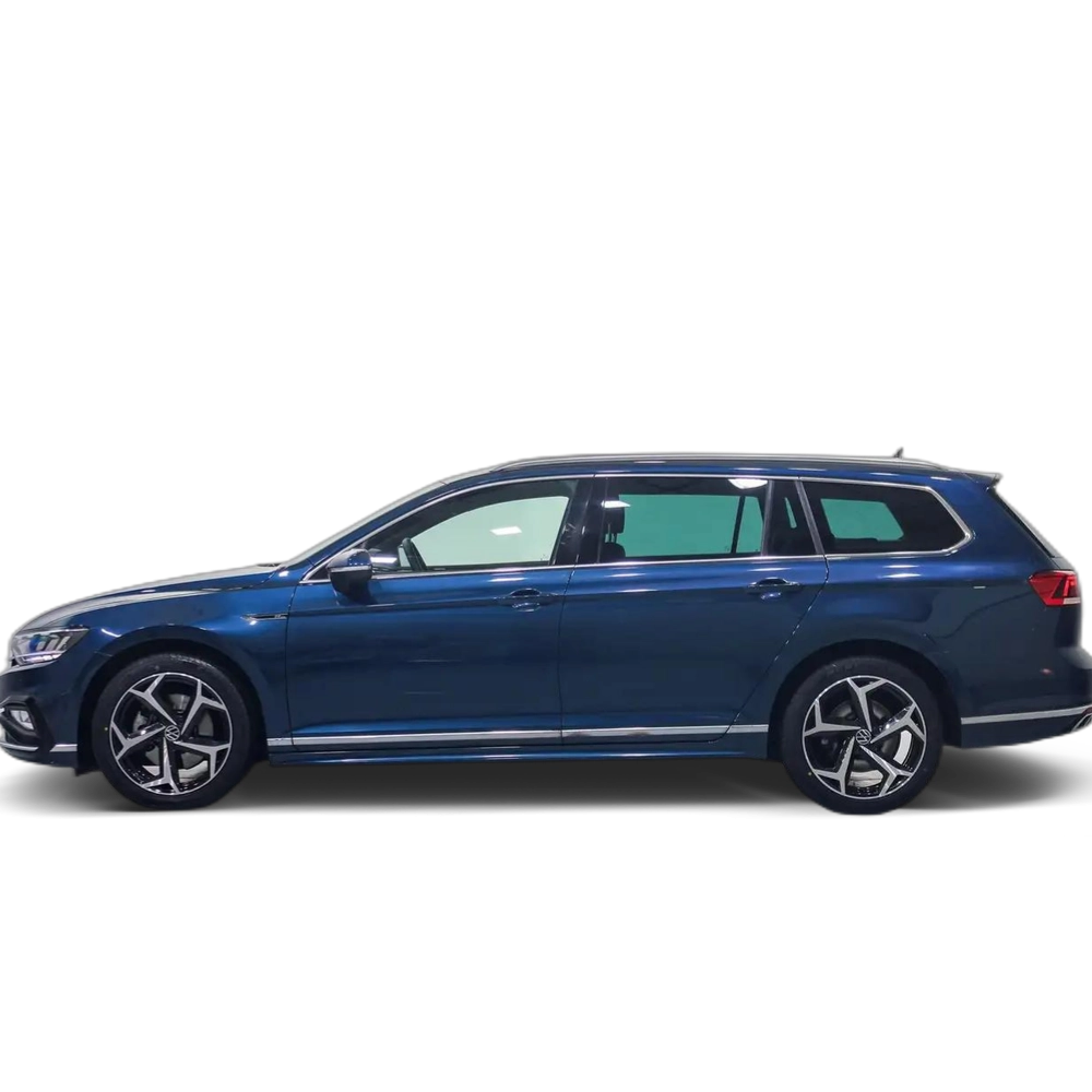 Renting Volkswagen Passat Variant 2.0TDI EVO R-Line DGS7 110kW Azul