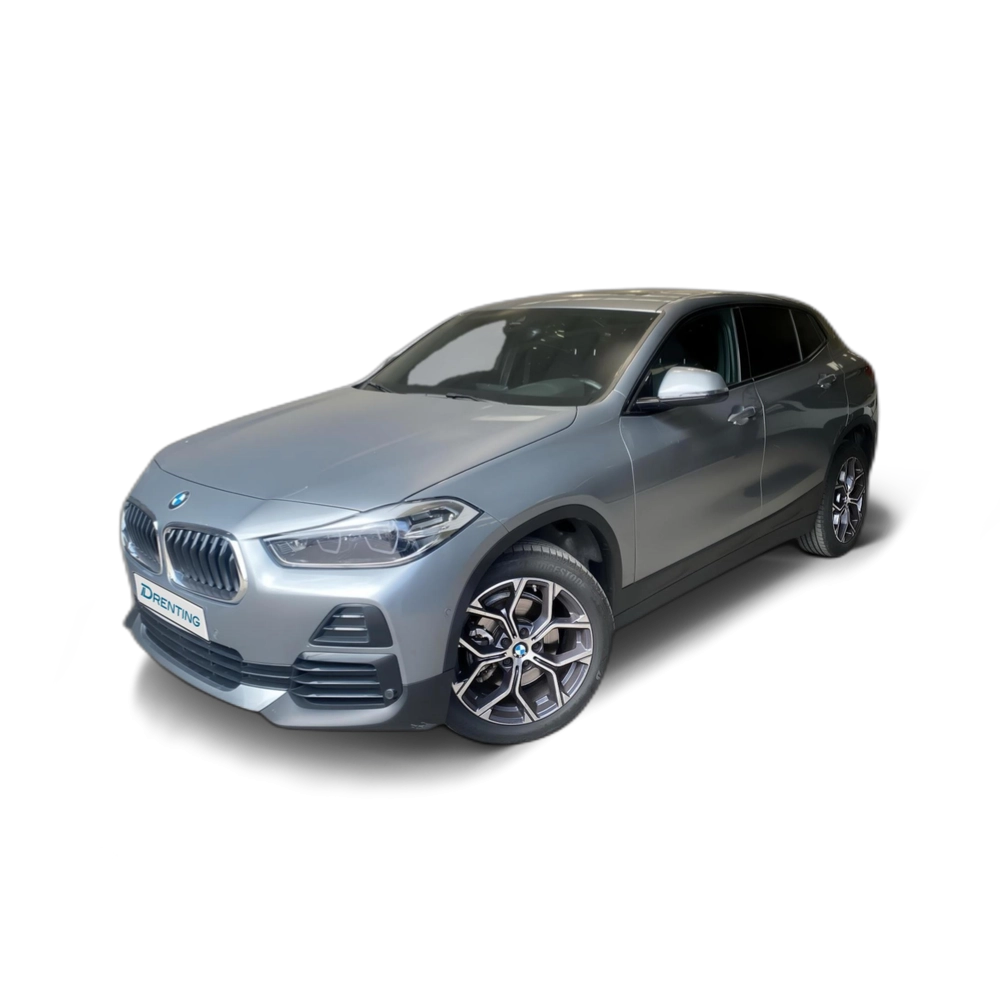 Renting BMW X2 sDrive18i 103 kW (140 CV) 8 1