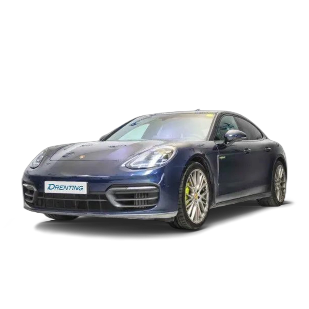Renting PORSCHE Panamera 4 E-Hybrid Platinum Edition Aut.