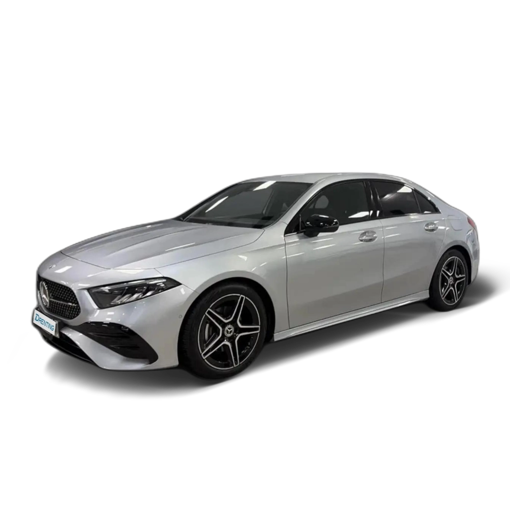 Renting Mercedes-Benz A 180 Sedán 2