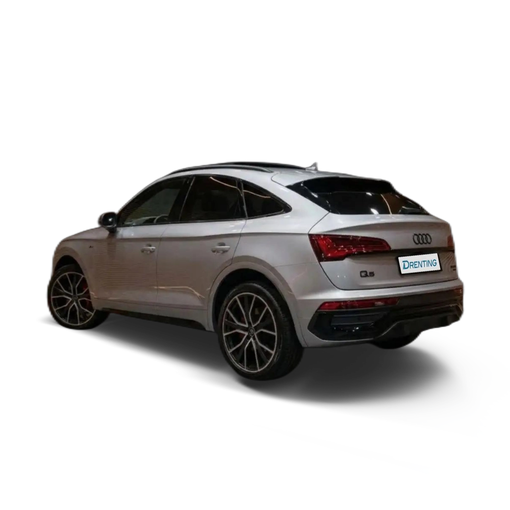Renting Audi Q5 Sportback 40 TDI quattro-ultra Black Limit. Stroni Plateado