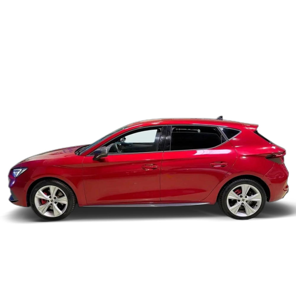 Renting SEAT Leon 2.0TDI CR S&amp;S FR Launch Pack L DSG-7 150 Rojo
