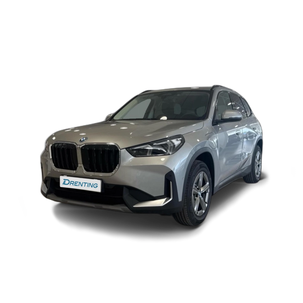 Renting BMW X1 xDrive25e 180 kW (245 CV) 7 14