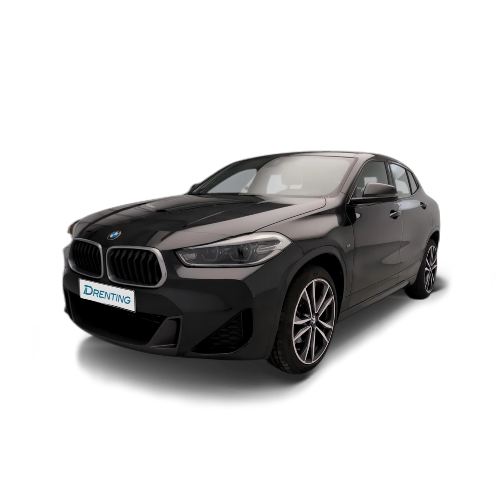 Renting BMW X2 sDrive18d Business 110 kW (150 CV) 3 1