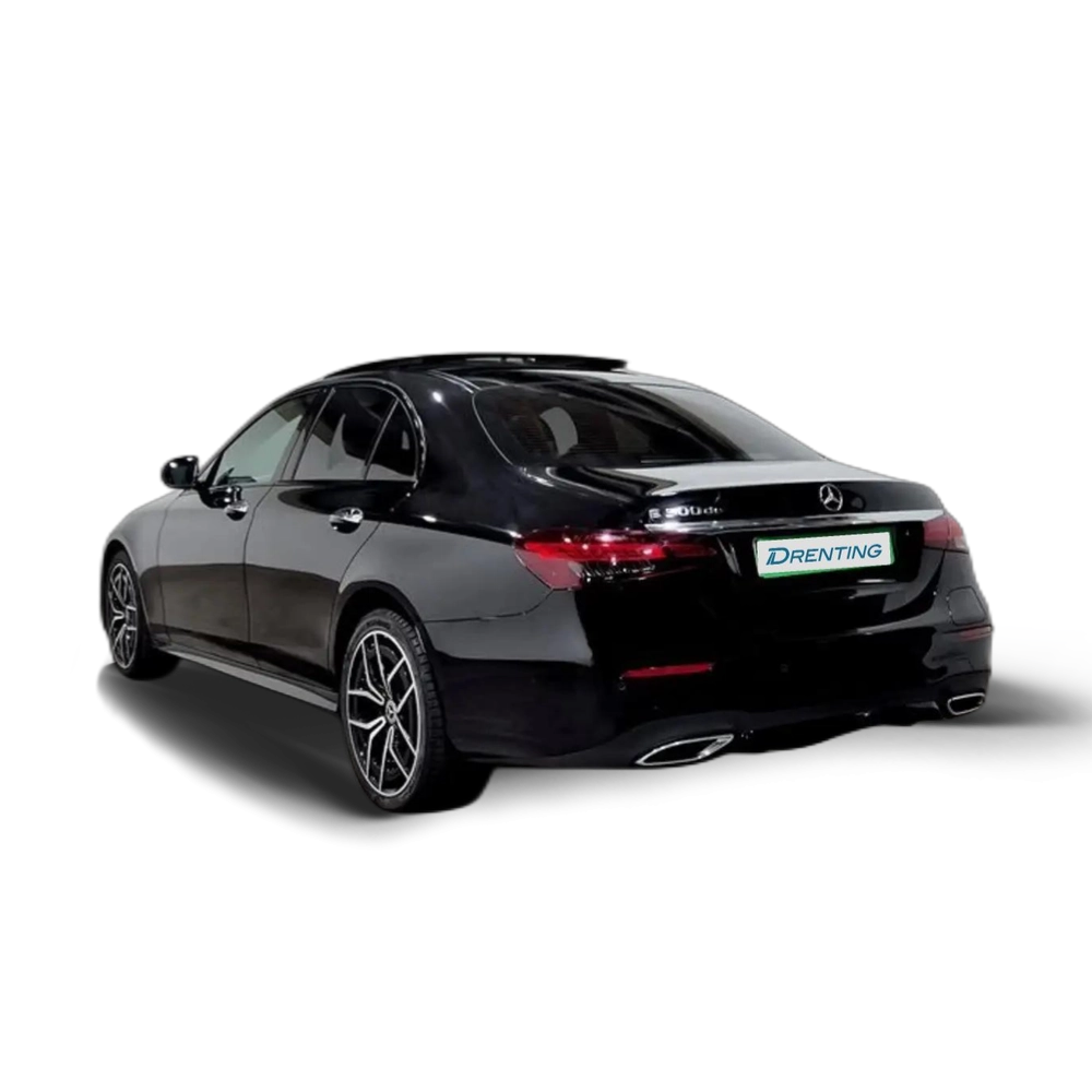 Mercedes-Benz E 300 E-CLASS 2.0 DE AUTO 4P (AMG LINE) Negro