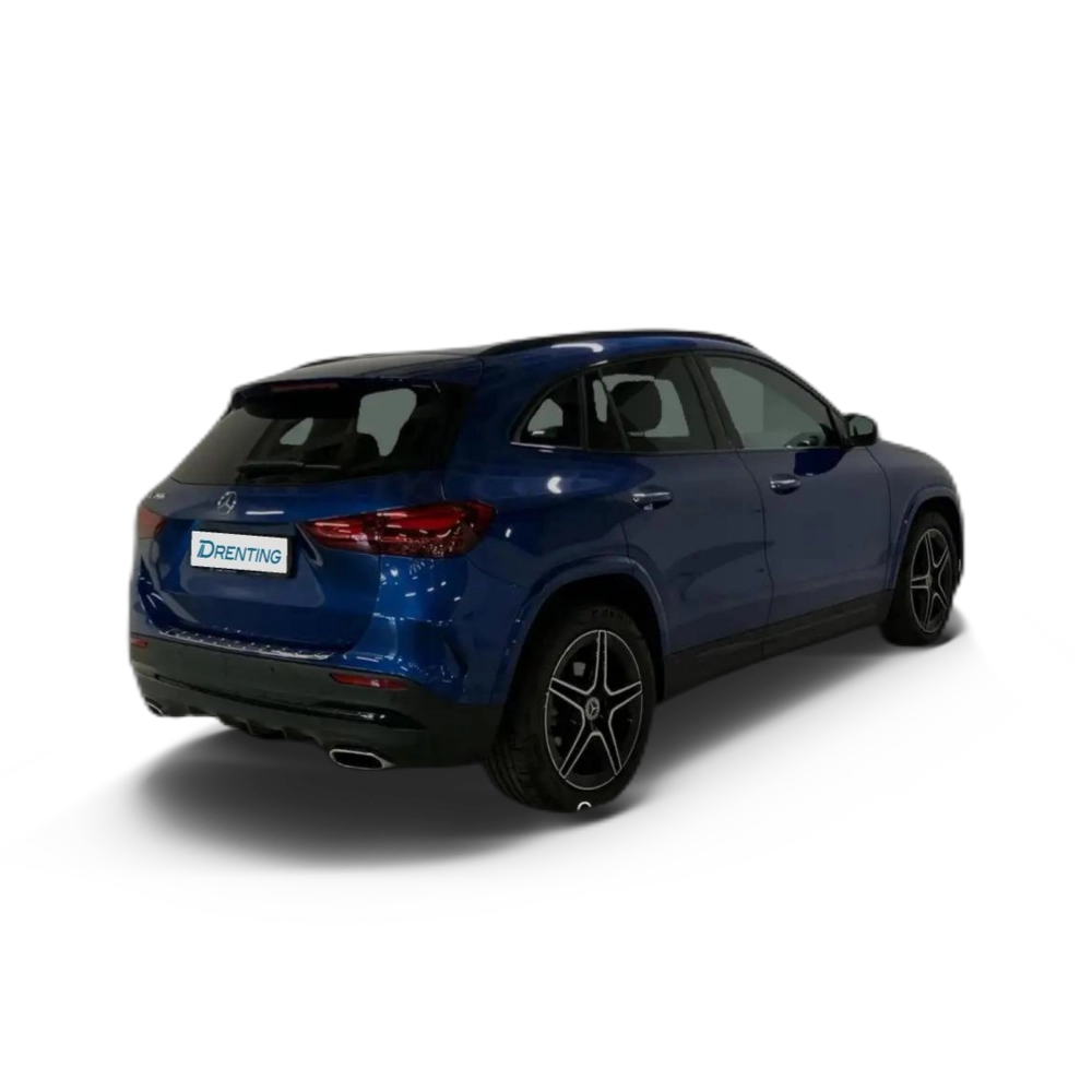 Mercedes-Benz GLA 200 2