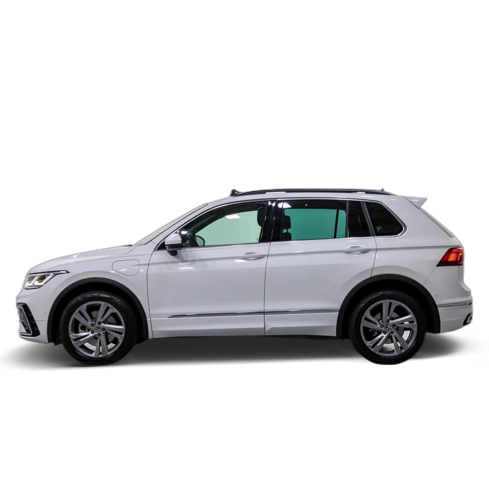 Renting VOLKSWAGEN Tiguan 1.5 eTSI DSG R-Line 110kW